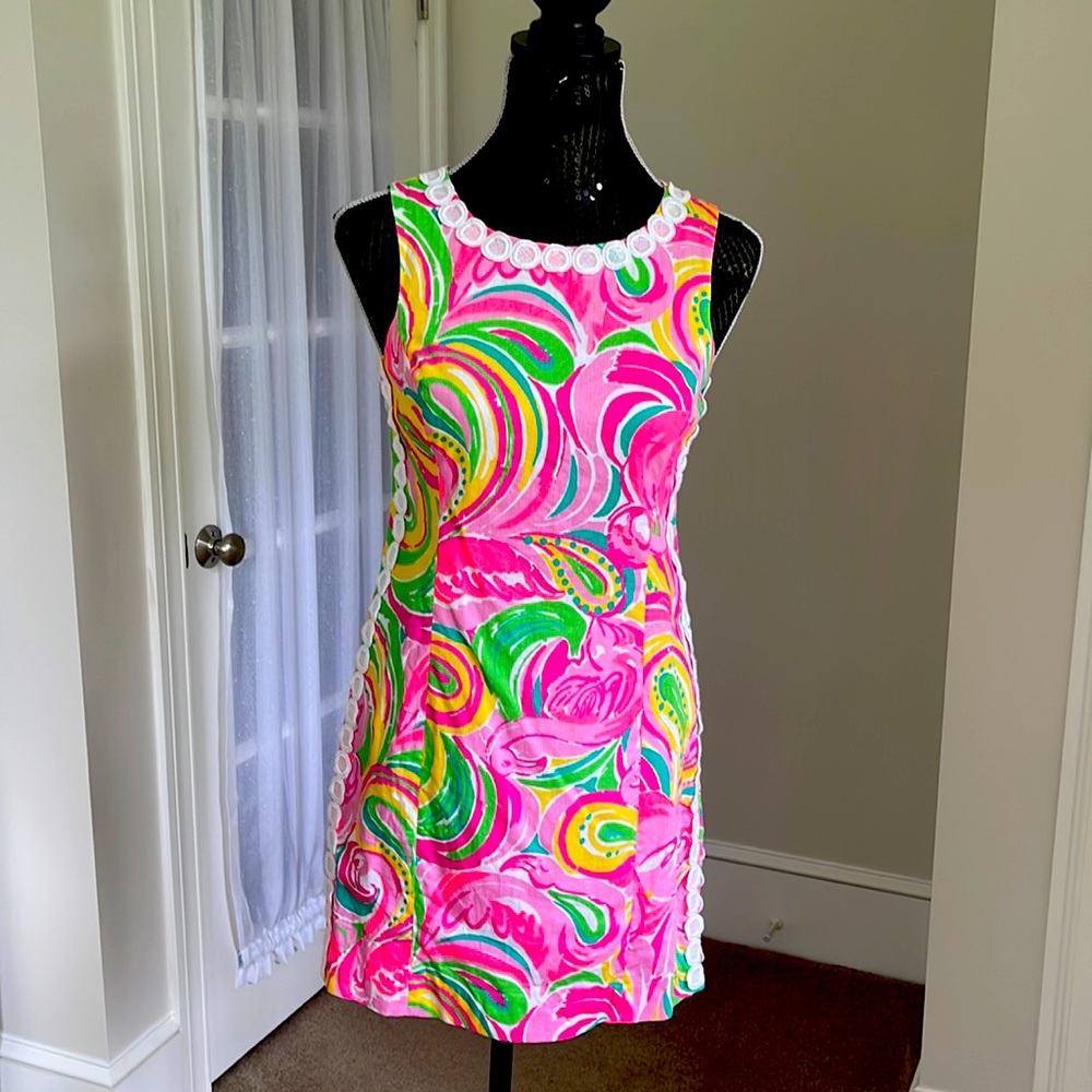 Lily Pulitzer floral shift dress -size 4